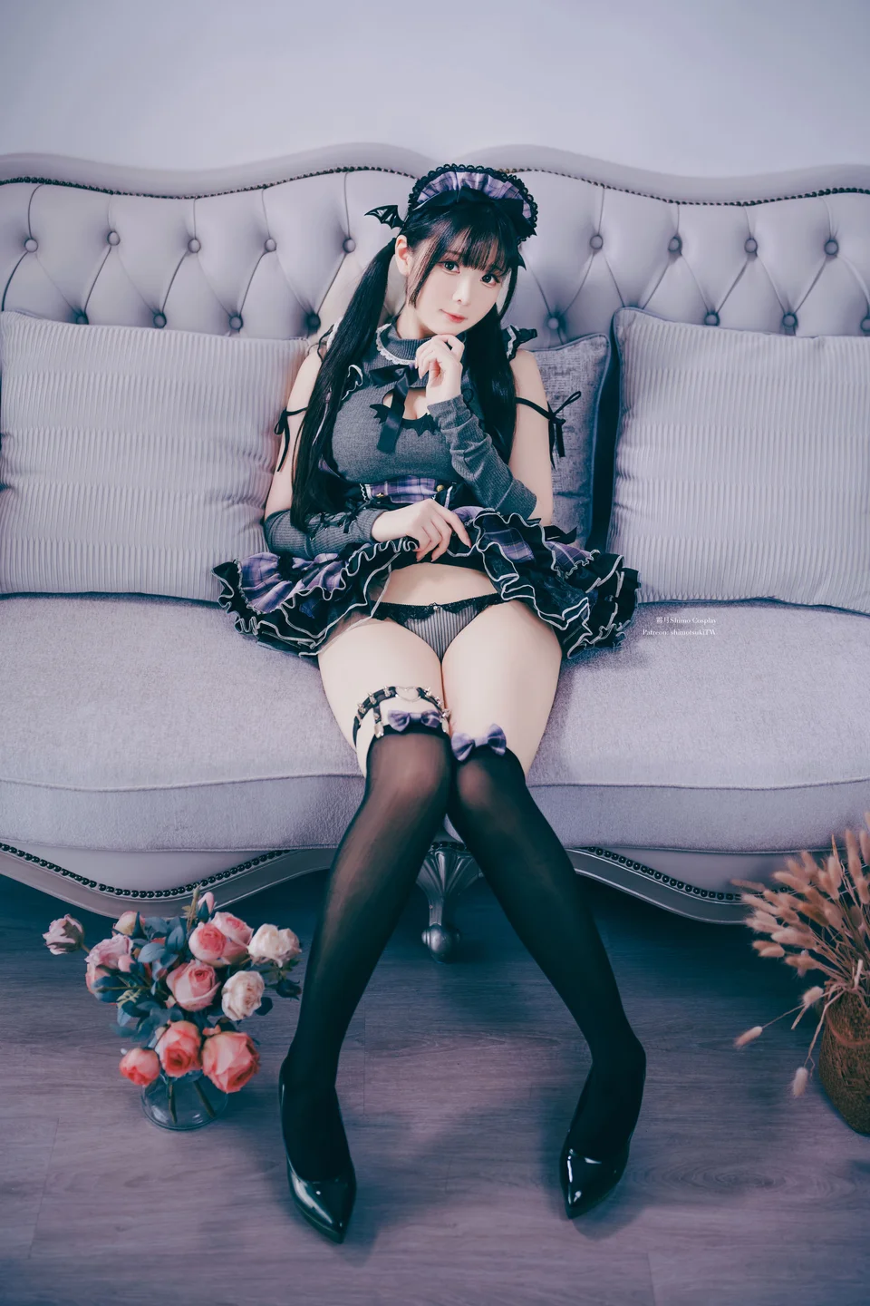 霜月shimo - Little Devil Maid [21P-168MB]